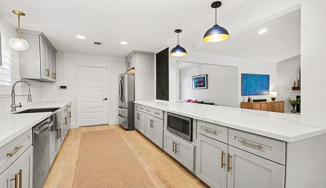 10718 Longmont Drive, Houston, TX 77042