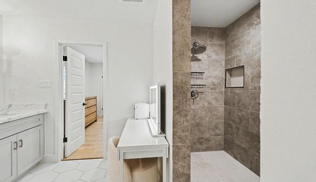 10718 Longmont Drive, Houston, TX 77042