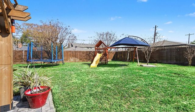 10718 Longmont Drive, Houston, TX 77042