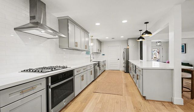 10718 Longmont Drive, Houston, TX 77042