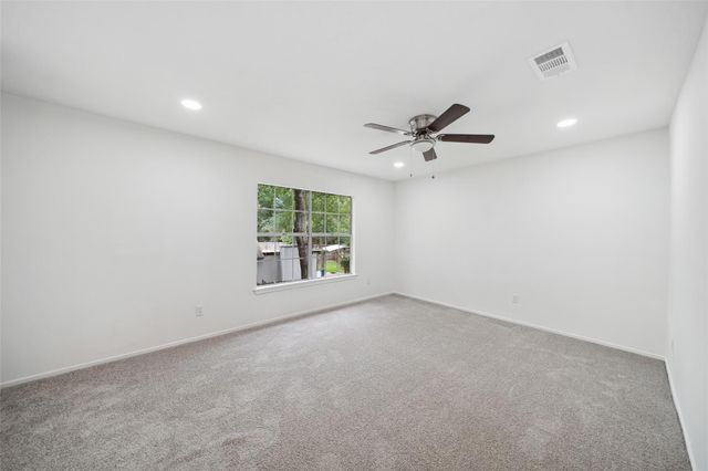 90 Crystal Lake Lane, The Woodlands, TX 77380