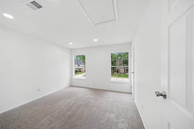 90 Crystal Lake Lane, The Woodlands, TX 77380