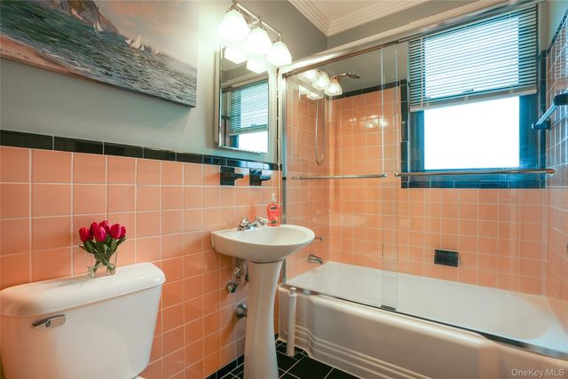 35 Rockledge Road 2A, Hartsdale, NY 10530