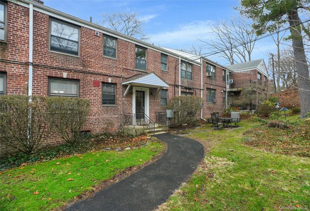 35 Rockledge Road 2A, Hartsdale, NY 10530