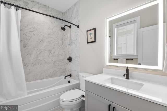 213 MONTGOMERY ST, Alexandria, VA 22314