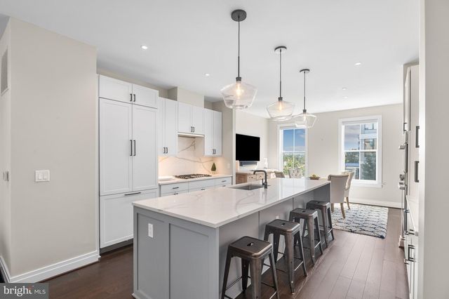 213 MONTGOMERY ST, Alexandria, VA 22314