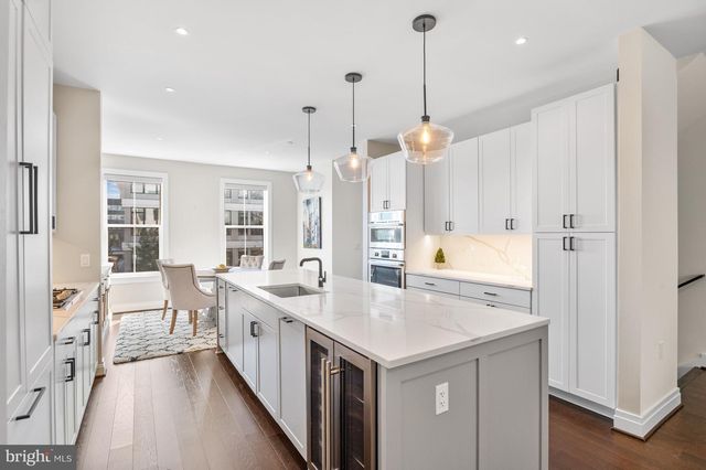 213 MONTGOMERY ST, Alexandria, VA 22314