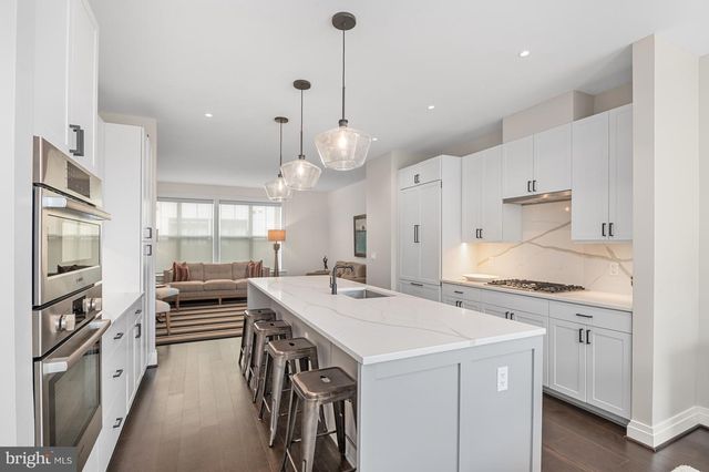 213 MONTGOMERY ST, Alexandria, VA 22314