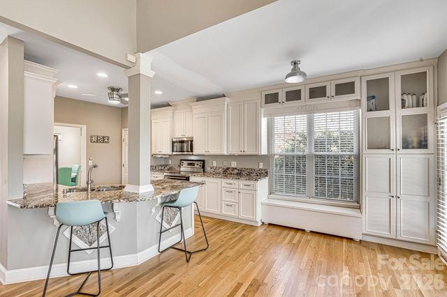 4586 Lynwood Road, Sherrills Ford, NC 28673