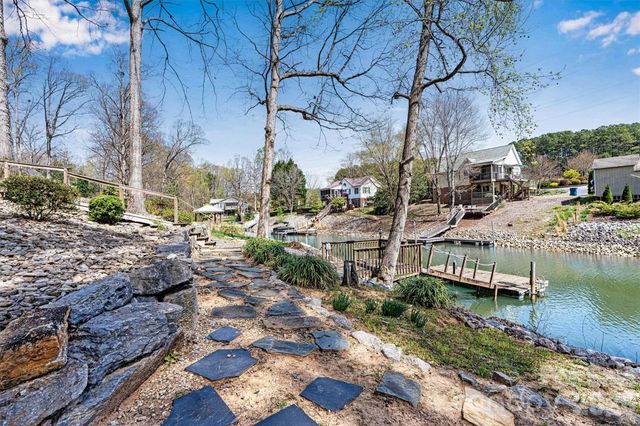 4586 Lynwood Road, Sherrills Ford, NC 28673