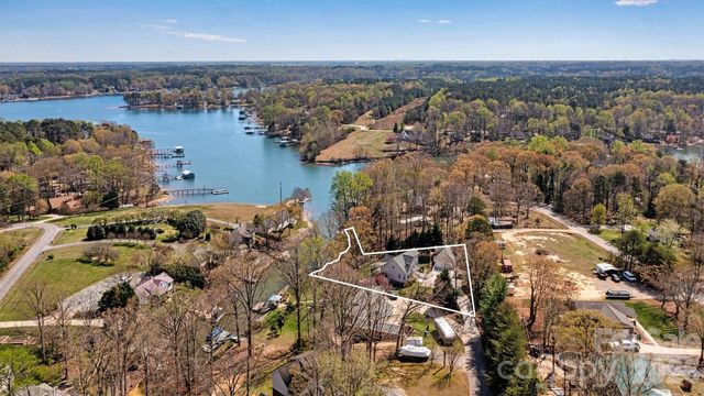 4586 Lynwood Road, Sherrills Ford, NC 28673