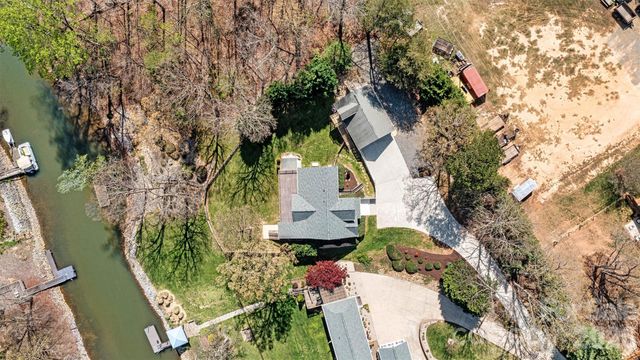 4586 Lynwood Road, Sherrills Ford, NC 28673