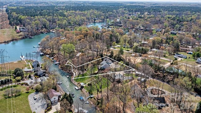 4586 Lynwood Road, Sherrills Ford, NC 28673