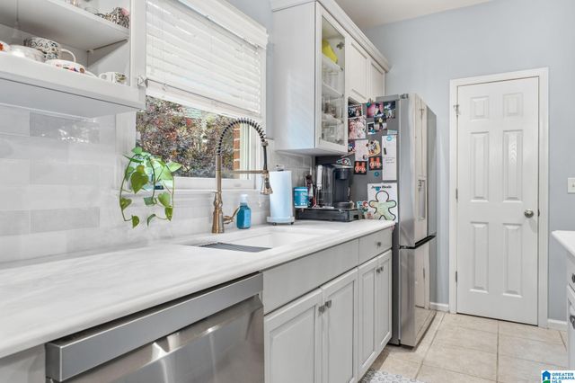 3730 CHALYBE WALK, Hoover, AL 35226