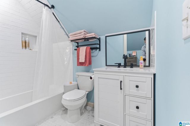 3730 CHALYBE WALK, Hoover, AL 35226