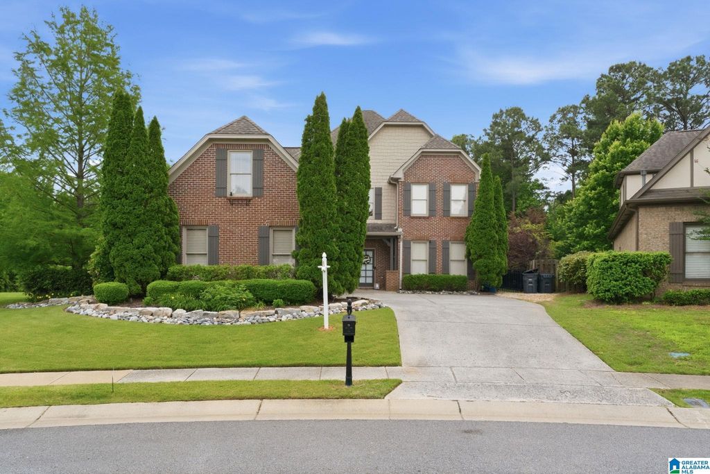 3730 CHALYBE WALK, Hoover, AL 35226