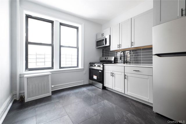 4516 39th Place, Sunnyside, NY 11104