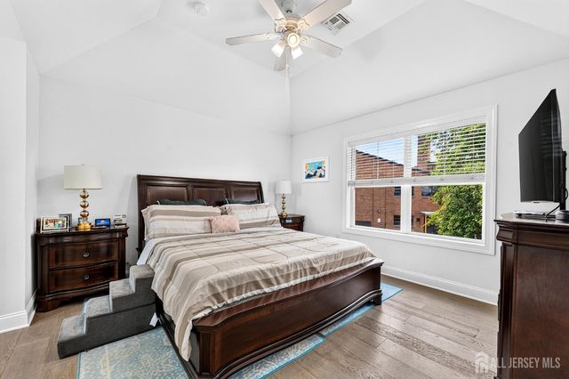 316 Broadway, Keyport, NJ 07735