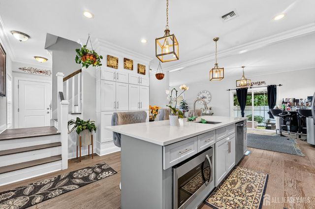 316 Broadway, Keyport, NJ 07735