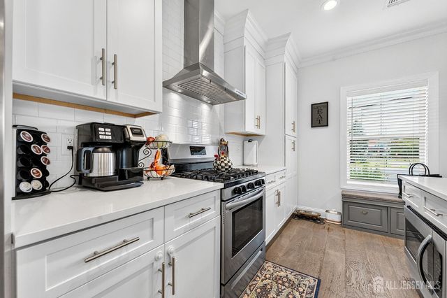 316 Broadway, Keyport, NJ 07735