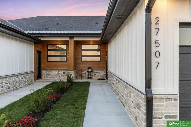 27507 Heron Street, Valley, NE 68064