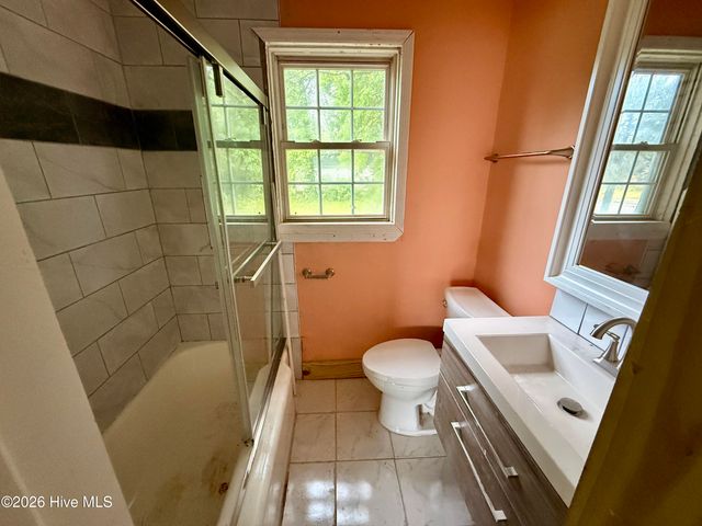 315 Woodlawn Drive, Kinston, NC 28501