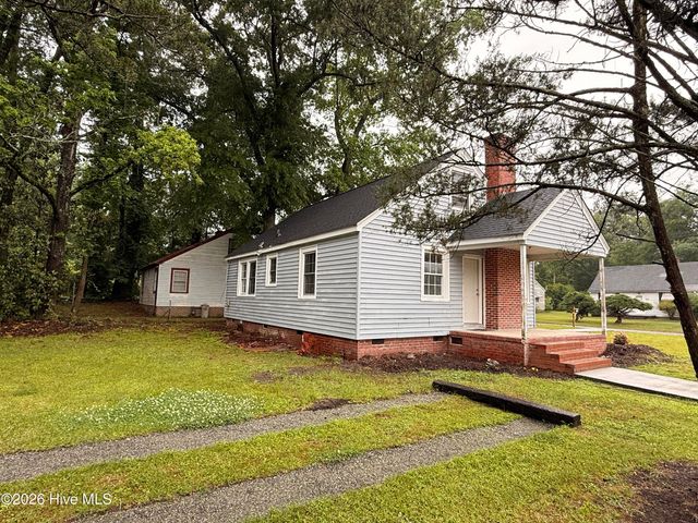 315 Woodlawn Drive, Kinston, NC 28501