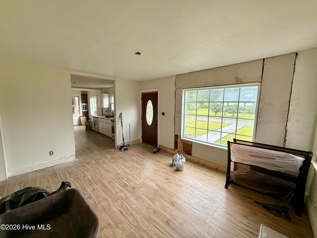 315 Woodlawn Drive, Kinston, NC 28501