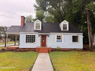 315 Woodlawn Drive, Kinston, NC 28501