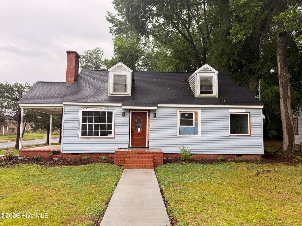 315 Woodlawn Drive, Kinston, NC 28501