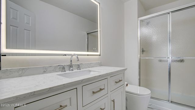 39 Poplar Place, Freehold, NJ 07728