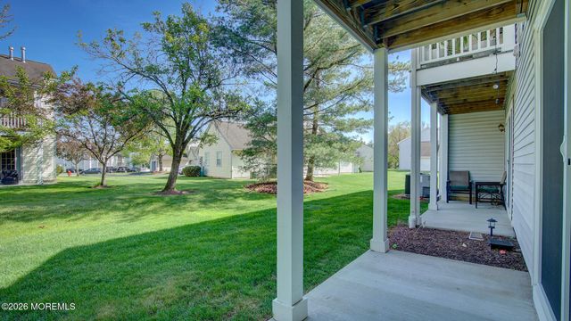 39 Poplar Place, Freehold, NJ 07728