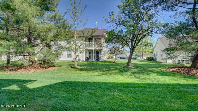 39 Poplar Place, Freehold, NJ 07728