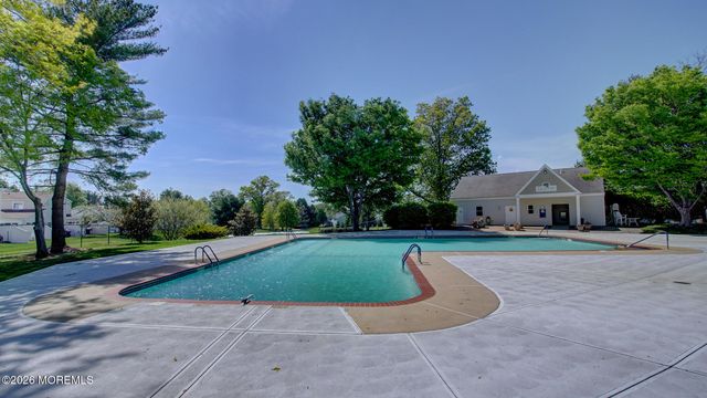 39 Poplar Place, Freehold, NJ 07728