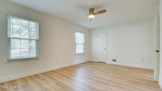 39 Poplar Place, Freehold, NJ 07728