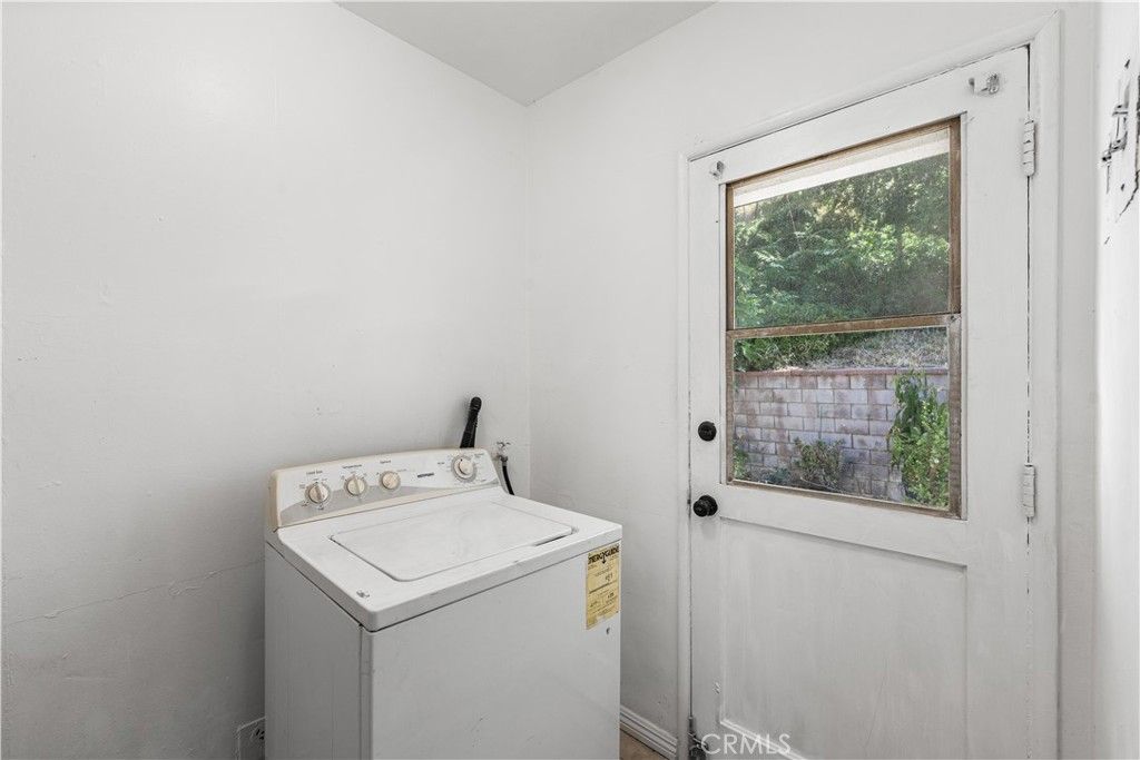 Image 13 of property listing at 1034 Loma Verde, Monterey Park, CA 91754