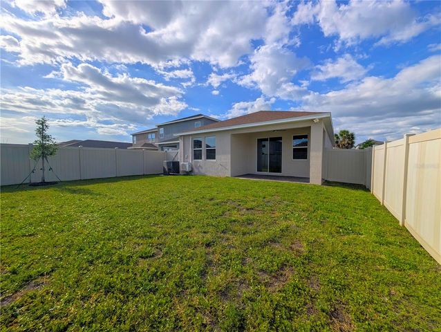 5763 BUNGALOW GROVE COURT, Palmetto, FL 34221
