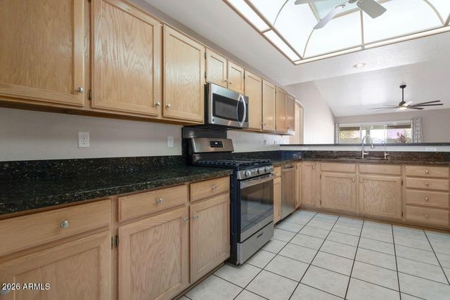10773 W TONOPAH Drive, Peoria, AZ 85373