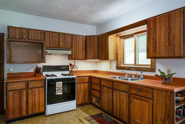 3402 Rutland Dunn Town Line Road, Stoughton, WI 53589