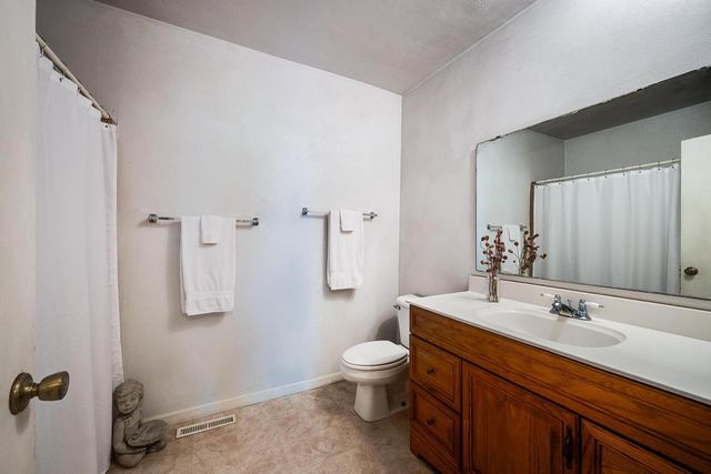 3402 Rutland Dunn Town Line Road, Stoughton, WI 53589