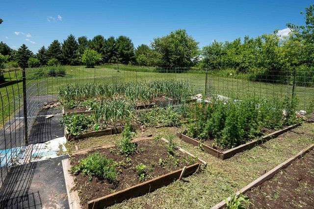 3402 Rutland Dunn Town Line Road, Stoughton, WI 53589