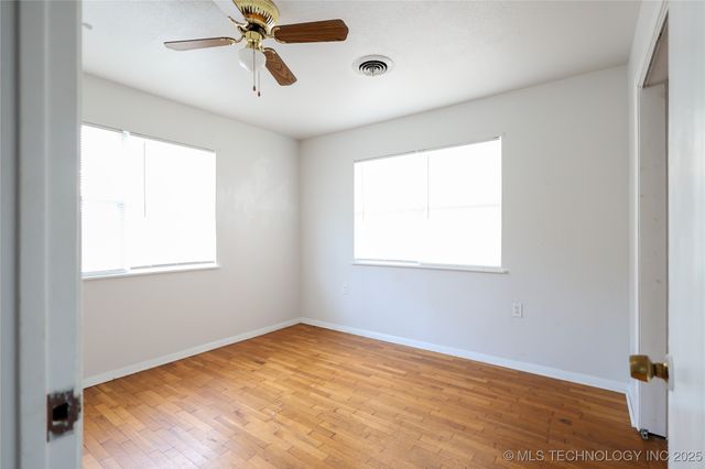 1017 W 15th, Sulphur, OK 73086