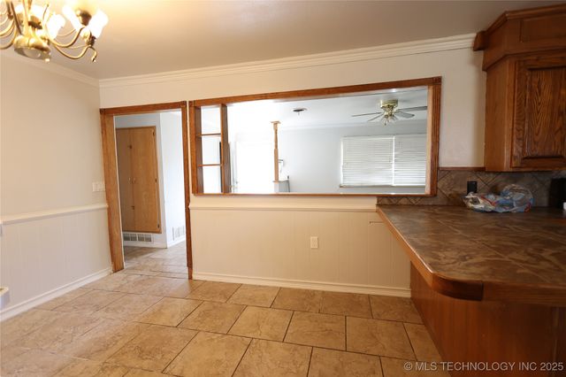 1017 W 15th, Sulphur, OK 73086