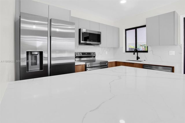 740 NE 43rd Ct, Deerfield Beach, FL 33064