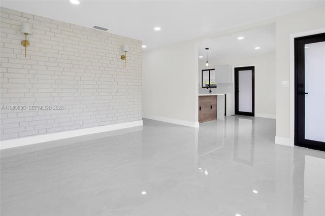 740 NE 43rd Ct, Deerfield Beach, FL 33064