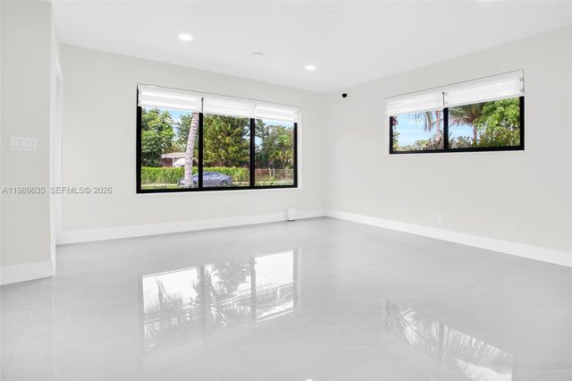 740 NE 43rd Ct, Deerfield Beach, FL 33064