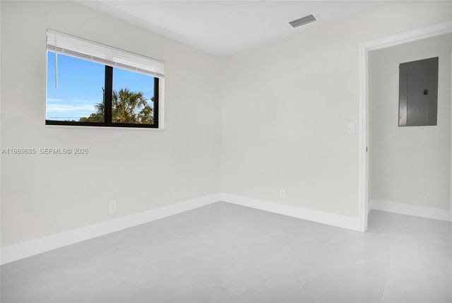 740 NE 43rd Ct, Deerfield Beach, FL 33064