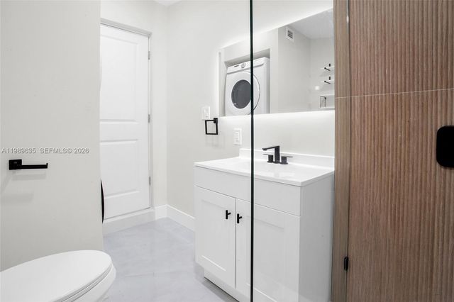 740 NE 43rd Ct, Deerfield Beach, FL 33064