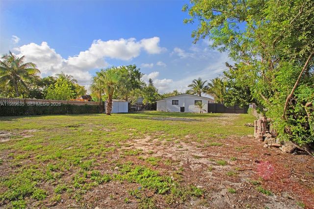 740 NE 43rd Ct, Deerfield Beach, FL 33064