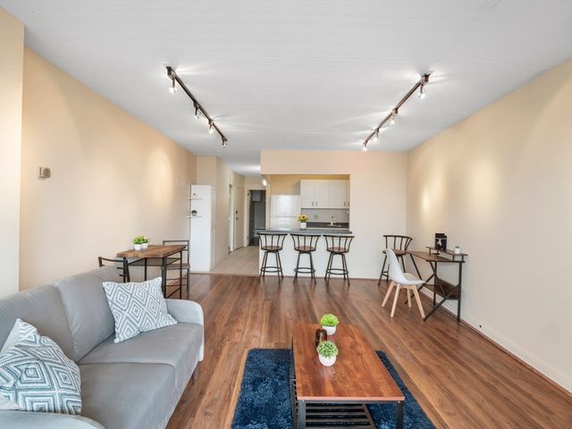 200 Swanton St 717, Winchester, MA 01890